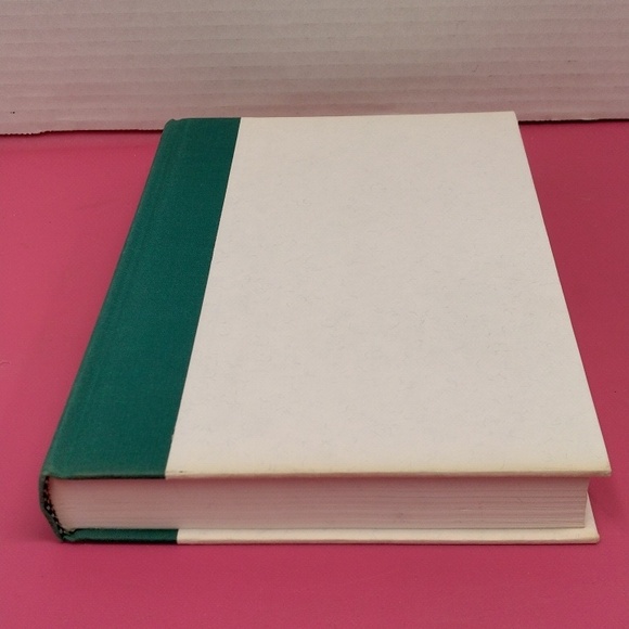 Hardcover book IRISH GOLD by Andrew M Greeley 1994 first edition - Picture 5 of 10